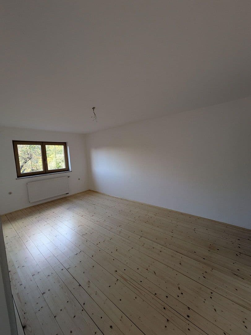 Pronájem bytu 4+1 98 m², Kirchanschöring, Bavorsko Pronájem bytu 4+1 98 m², Kirchanschöring, Bavorsko