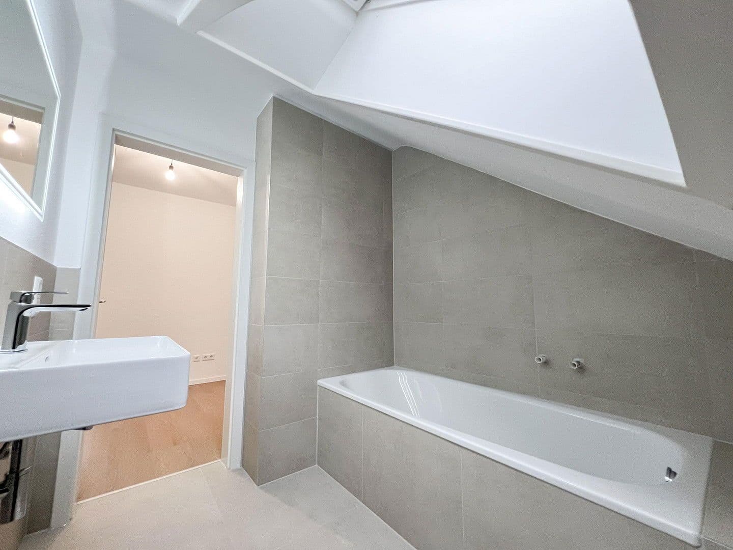 Prodej bytu 2+1 50 m², Ludwigstraße 28, Eggenstein-Leopoldshafen, Bádensko-Württembersko Prodej bytu 2+1 50 m², Ludwigstraße 28, Eggenstein-Leopoldshafen, Bádensko-Württembersko