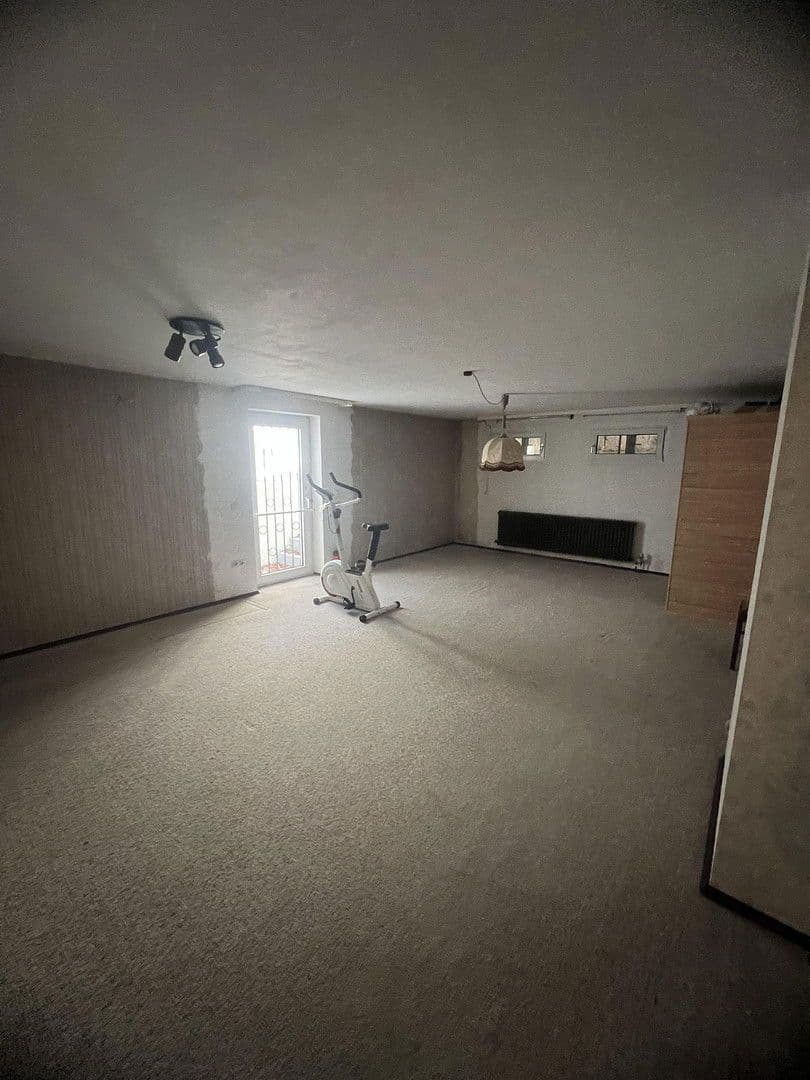 Prodej domu 118 m², pozemek 417 m², Erbenhäuschen 43a, Solingen, Severní Porýní-Vestfálsko Prodej domu 118 m², pozemek 417 m², Erbenhäuschen 43a, Solingen, Severní Porýní-Vestfálsko