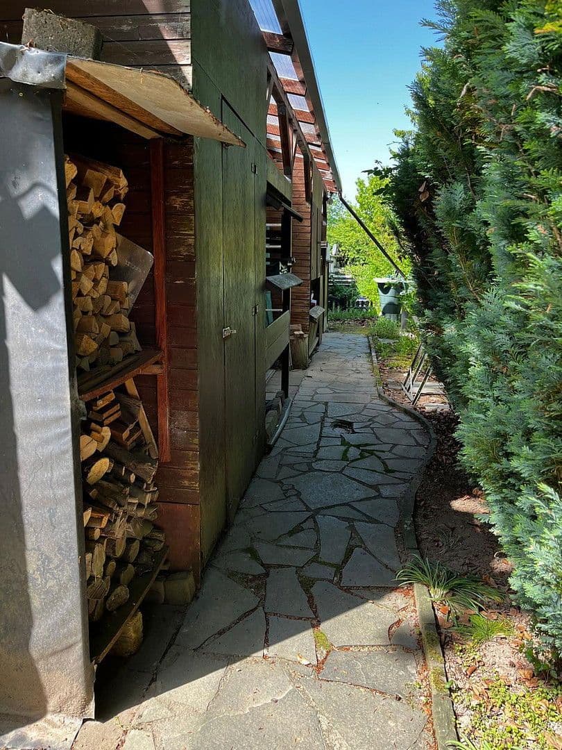 Prodej domu 118 m², pozemek 417 m², Erbenhäuschen 43a, Solingen, Severní Porýní-Vestfálsko Prodej domu 118 m², pozemek 417 m², Erbenhäuschen 43a, Solingen, Severní Porýní-Vestfálsko