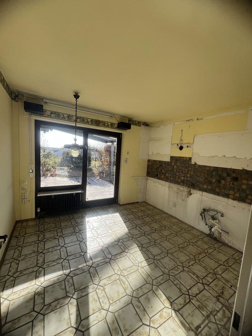 Prodej domu 118 m², pozemek 417 m², Erbenhäuschen 43a, Solingen, Severní Porýní-Vestfálsko Prodej domu 118 m², pozemek 417 m², Erbenhäuschen 43a, Solingen, Severní Porýní-Vestfálsko