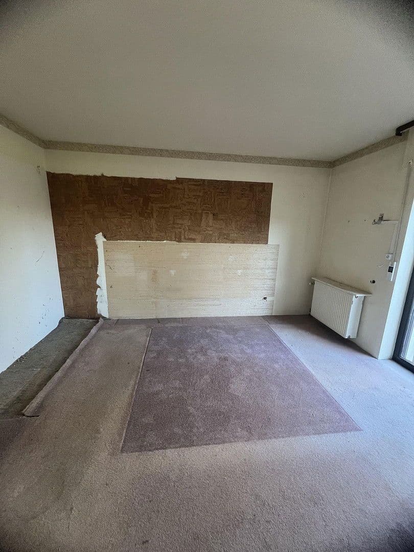 Prodej domu 118 m², pozemek 417 m², Erbenhäuschen 43a, Solingen, Severní Porýní-Vestfálsko Prodej domu 118 m², pozemek 417 m², Erbenhäuschen 43a, Solingen, Severní Porýní-Vestfálsko