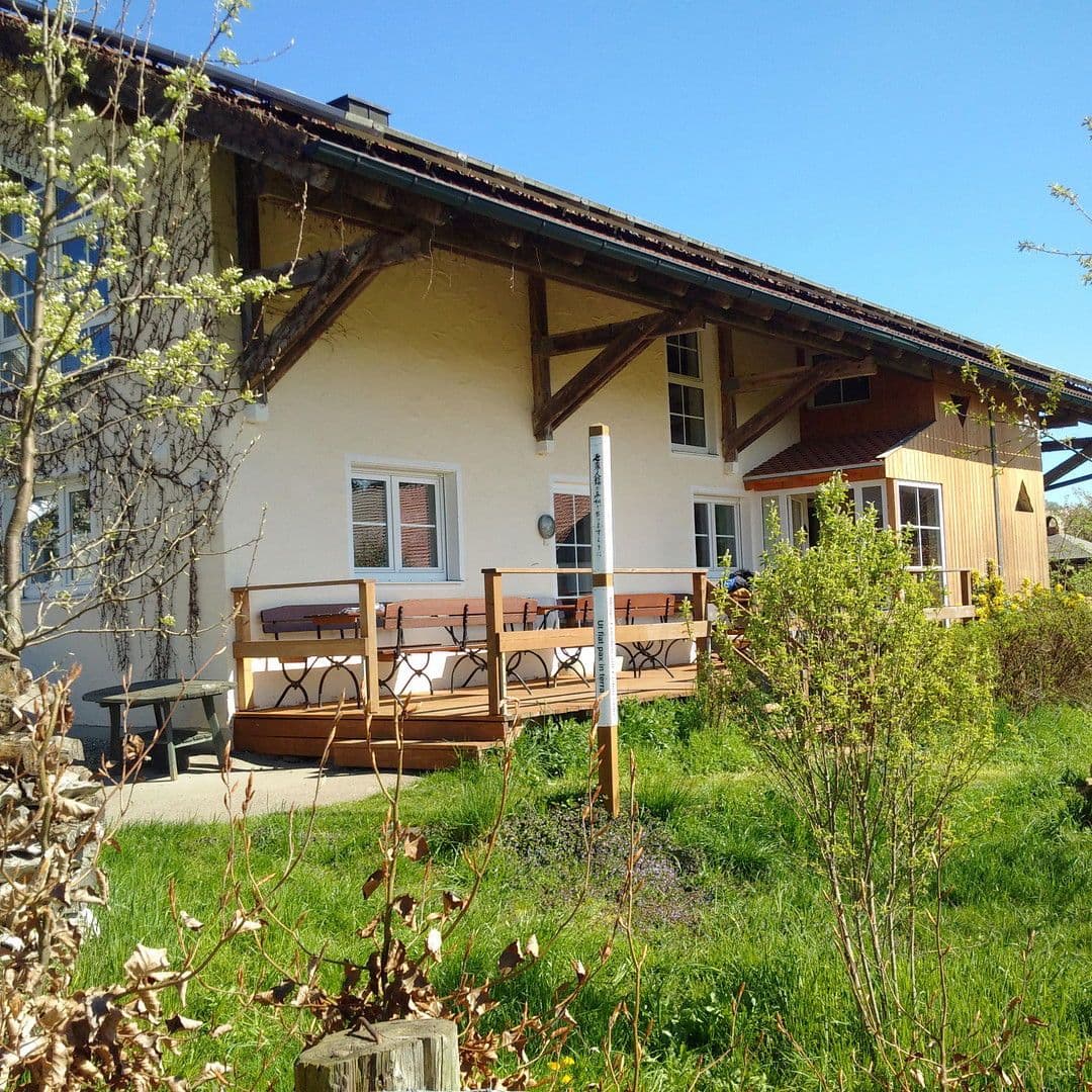 Pronájem domu 120 m², pozemek 6.000 m², Willenbach 21, Reut, Bavorsko Pronájem domu 120 m², pozemek 6.000 m², Willenbach 21, Reut, Bavorsko