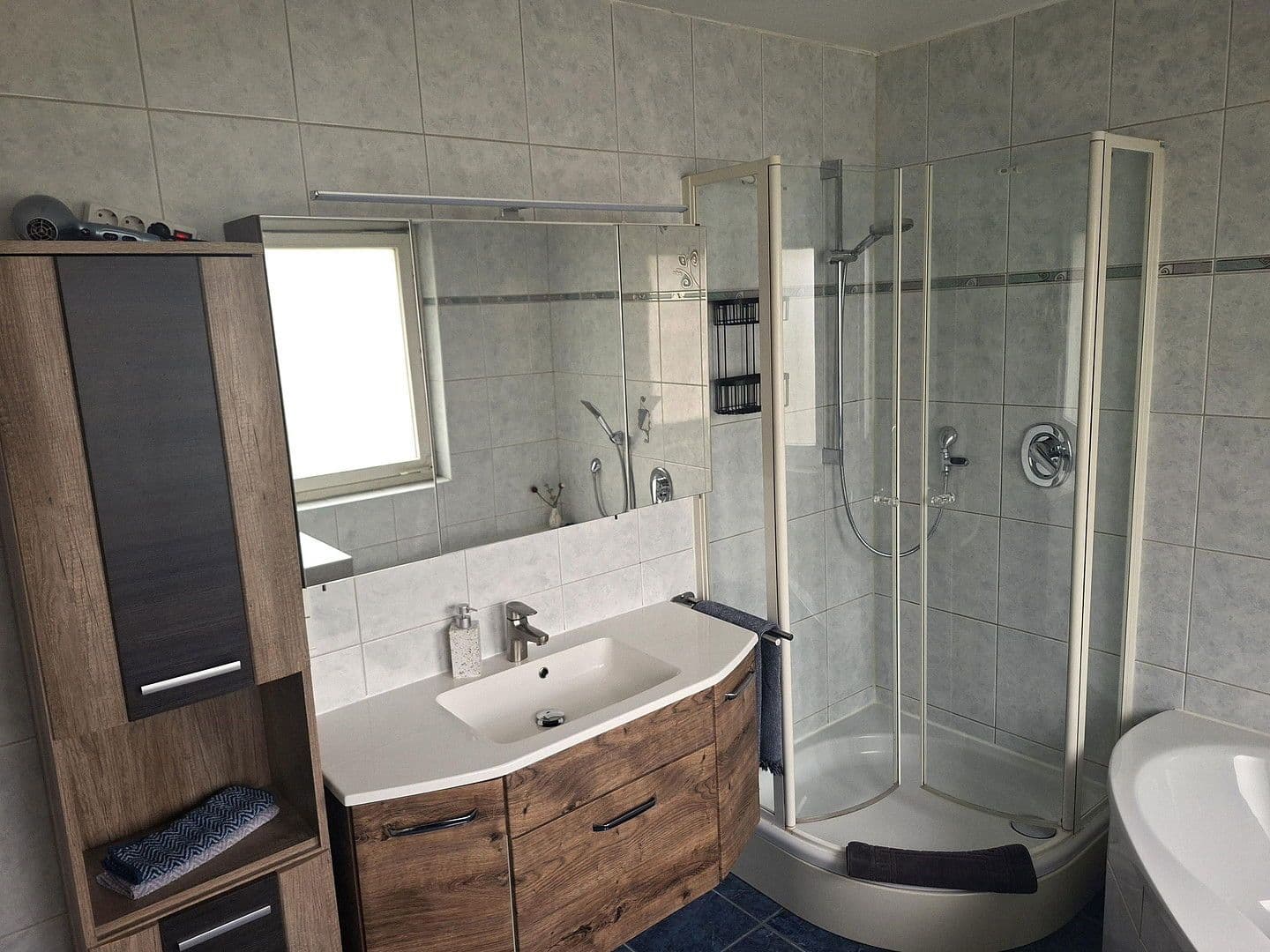 Prodej domu 147 m², pozemek 843 m², Adelebsen, Dolní Sasko Prodej domu 147 m², pozemek 843 m², Adelebsen, Dolní Sasko