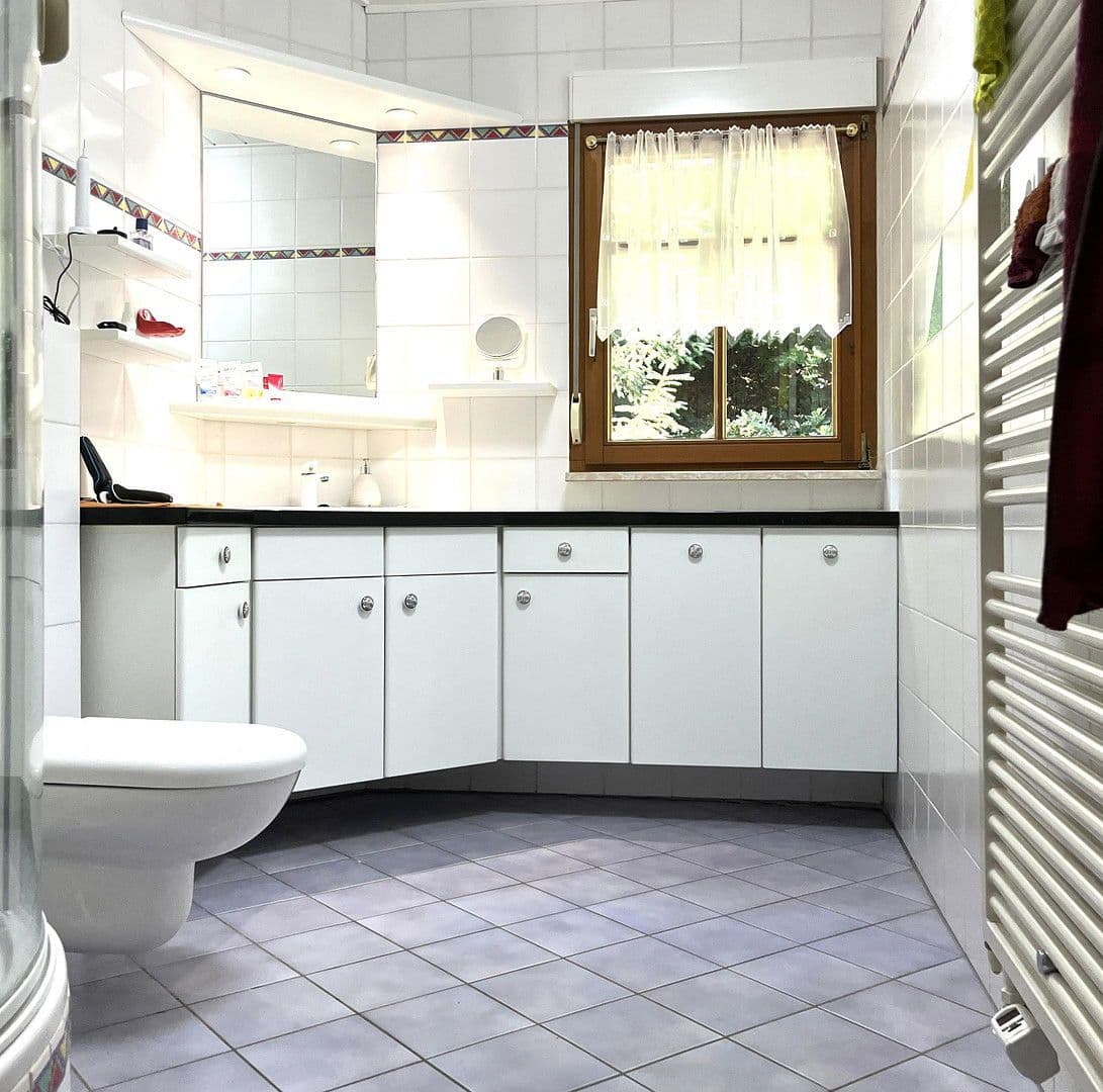 Prodej domu 263 m², pozemek 17.301 m², Wildschapbachstraße 6, Bad Rippoldsau-Schapbach, Bádensko-Württembersko Prodej domu 263 m², pozemek 17.301 m², Wildschapbachstraße 6, Bad Rippoldsau-Schapbach, Bádensko-Württembersko