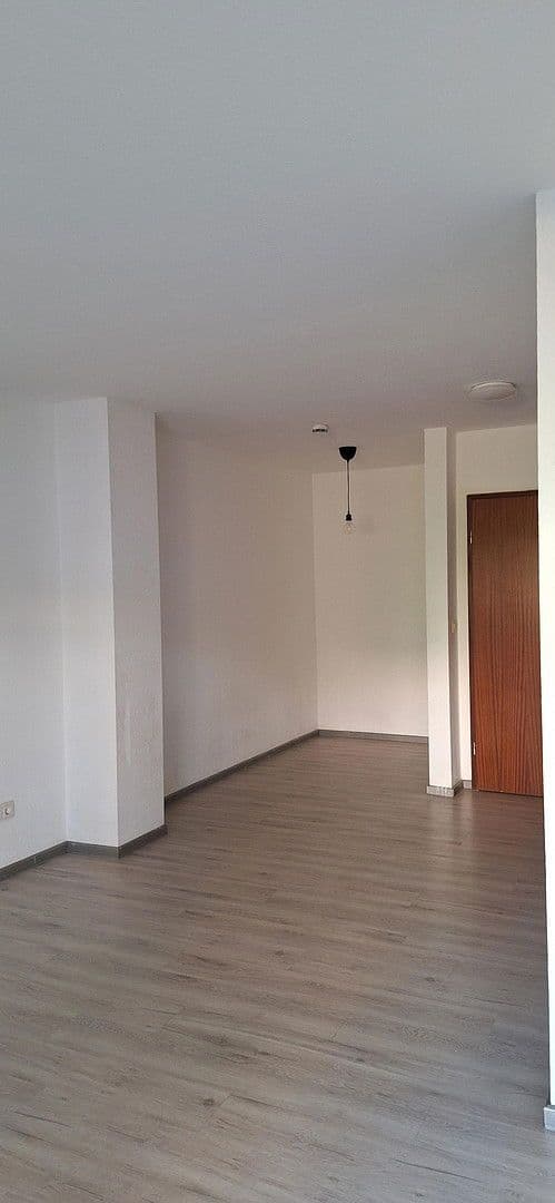 Pronájem bytu 1+1 34 m², Mannheim, Bádensko-Württembersko Pronájem bytu 1+1 34 m², Mannheim, Bádensko-Württembersko