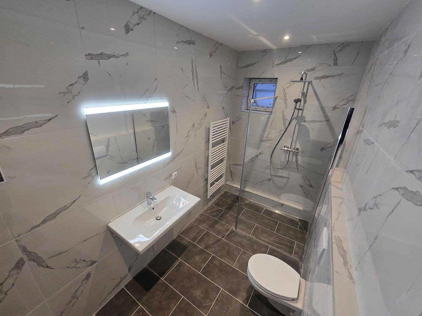 Prodej domu 101 m², pozemek 576 m², Berlin, Berlín Prodej domu 101 m², pozemek 576 m², Berlin, Berlín