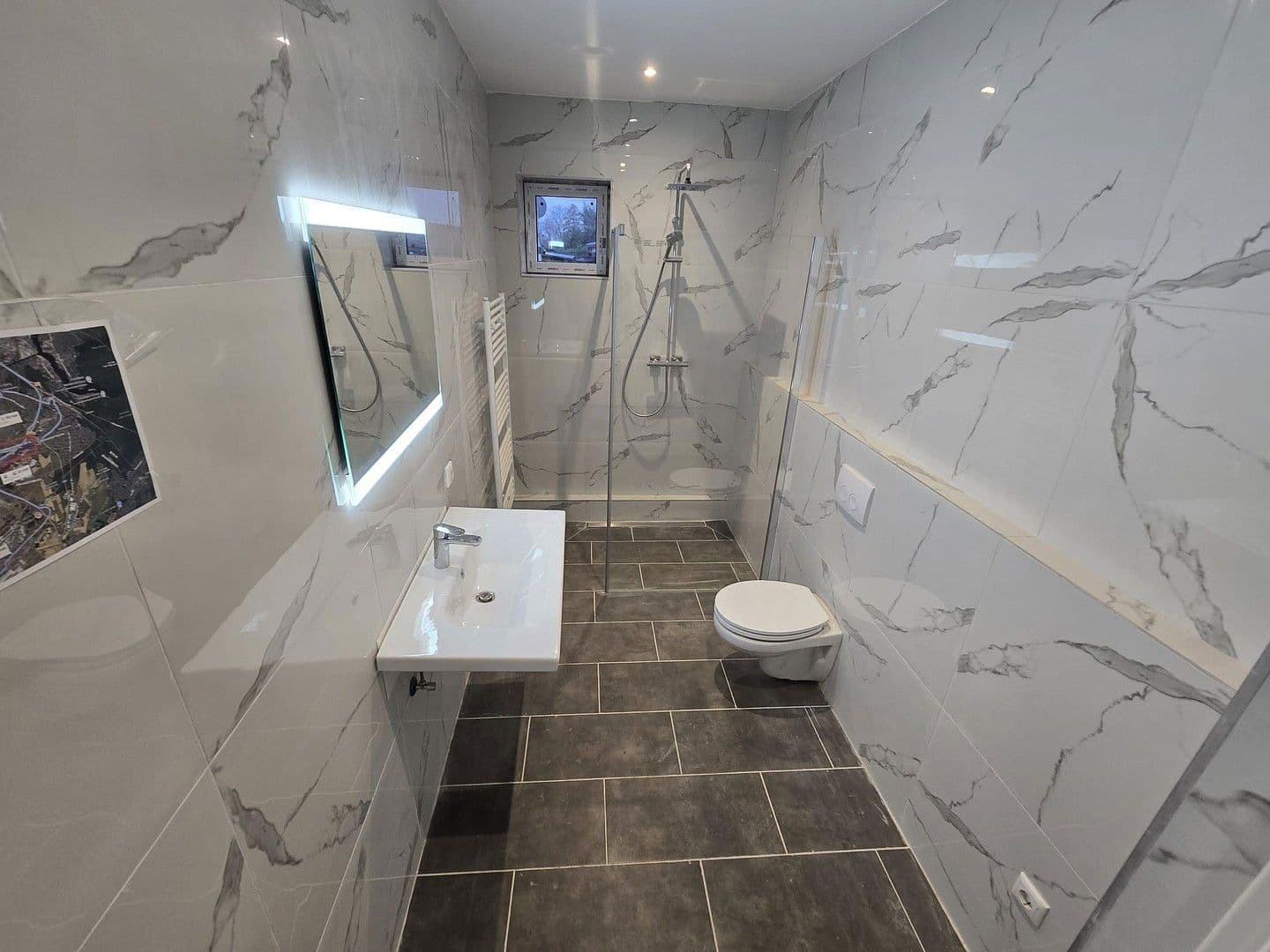 Prodej domu 101 m², pozemek 576 m², Berlin, Berlín Prodej domu 101 m², pozemek 576 m², Berlin, Berlín