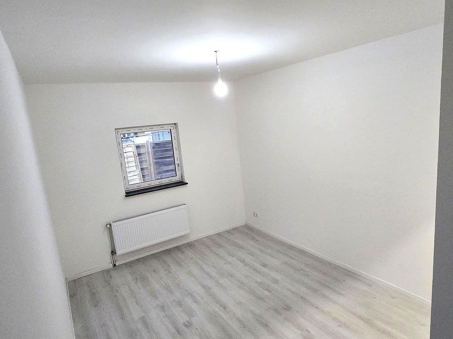 Prodej domu 101 m², pozemek 576 m², Berlin, Berlín Prodej domu 101 m², pozemek 576 m², Berlin, Berlín