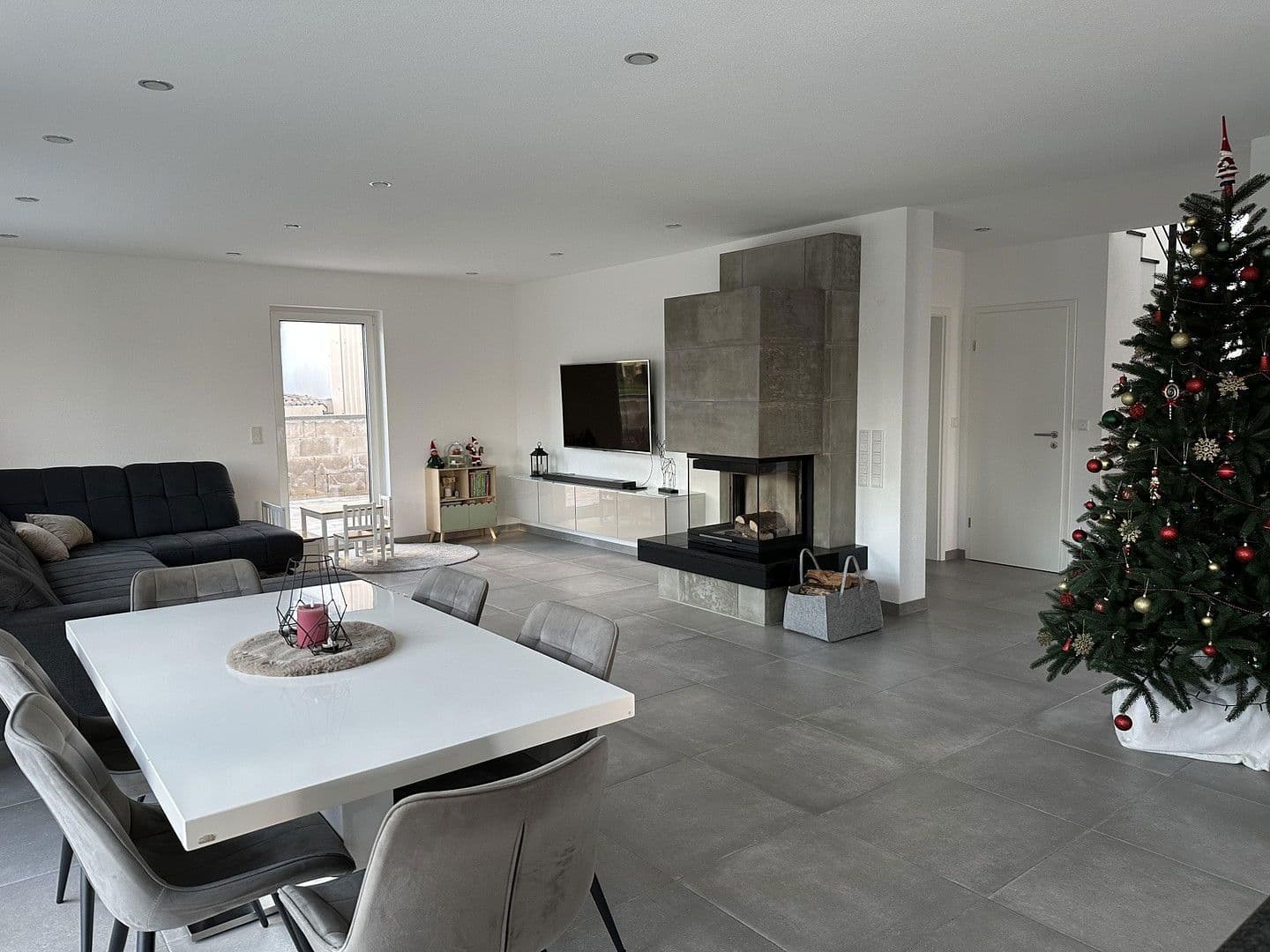 Prodej domu 179 m², pozemek 496 m², Trossingen, Bádensko-Württembersko Prodej domu 179 m², pozemek 496 m², Trossingen, Bádensko-Württembersko