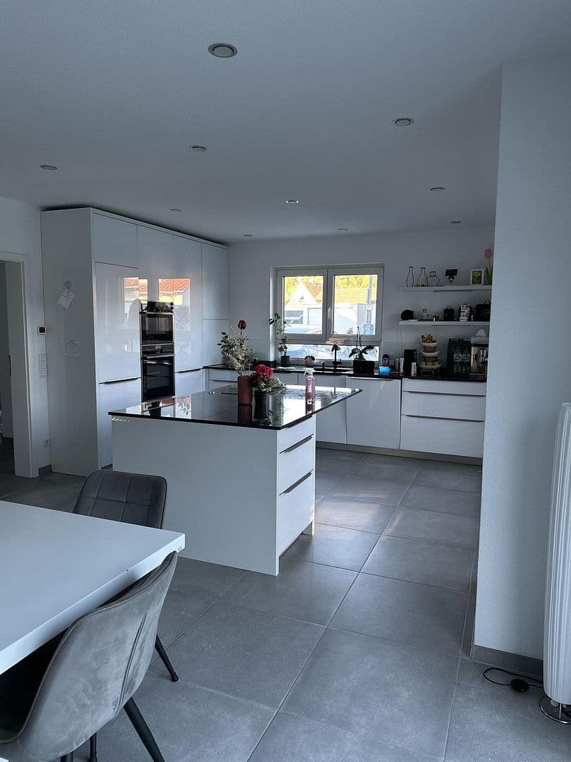 Prodej domu 179 m², pozemek 496 m², Trossingen, Bádensko-Württembersko Prodej domu 179 m², pozemek 496 m², Trossingen, Bádensko-Württembersko