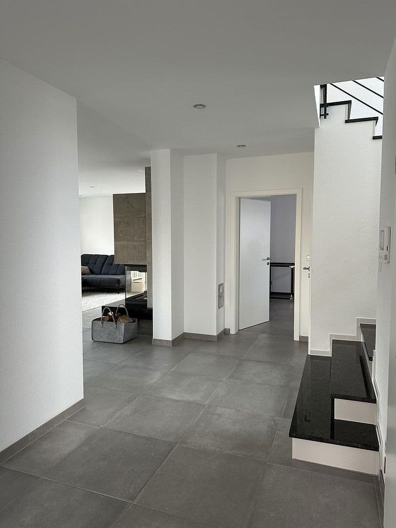 Prodej domu 179 m², pozemek 496 m², Trossingen, Bádensko-Württembersko Prodej domu 179 m², pozemek 496 m², Trossingen, Bádensko-Württembersko