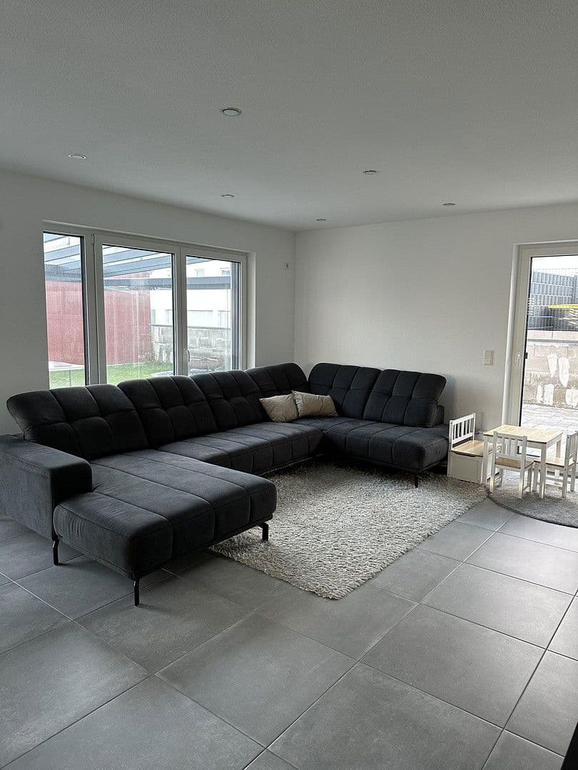 Prodej domu 179 m², pozemek 496 m², Trossingen, Bádensko-Württembersko Prodej domu 179 m², pozemek 496 m², Trossingen, Bádensko-Württembersko