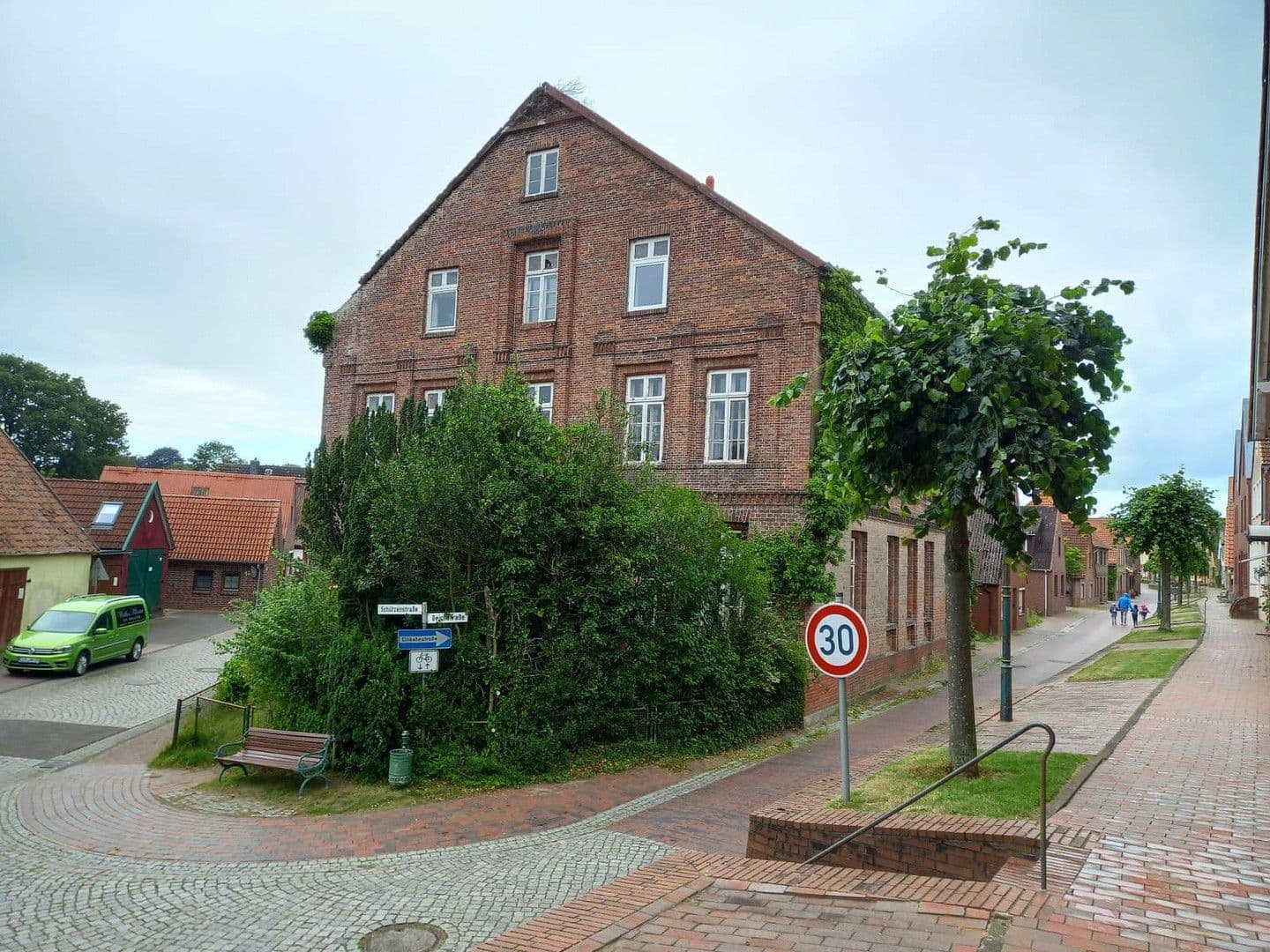 Prodej bytu 2+1 44 m², Schützenstraße 5, Neuhaus, Dolní Sasko Prodej bytu 2+1 44 m², Schützenstraße 5, Neuhaus, Dolní Sasko