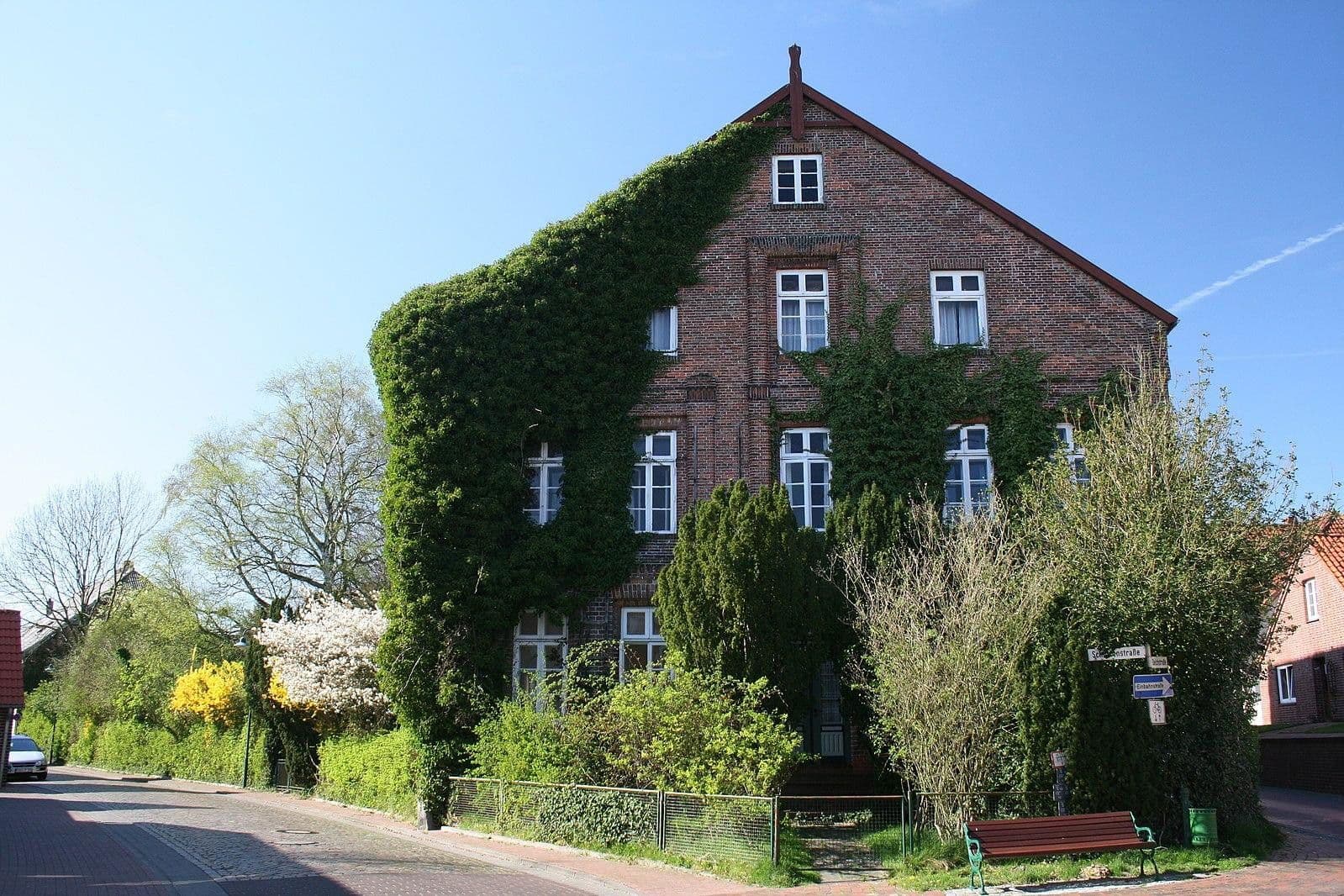 Prodej bytu 2+1 44 m², Schützenstraße 5, Neuhaus, Dolní Sasko Prodej bytu 2+1 44 m², Schützenstraße 5, Neuhaus, Dolní Sasko