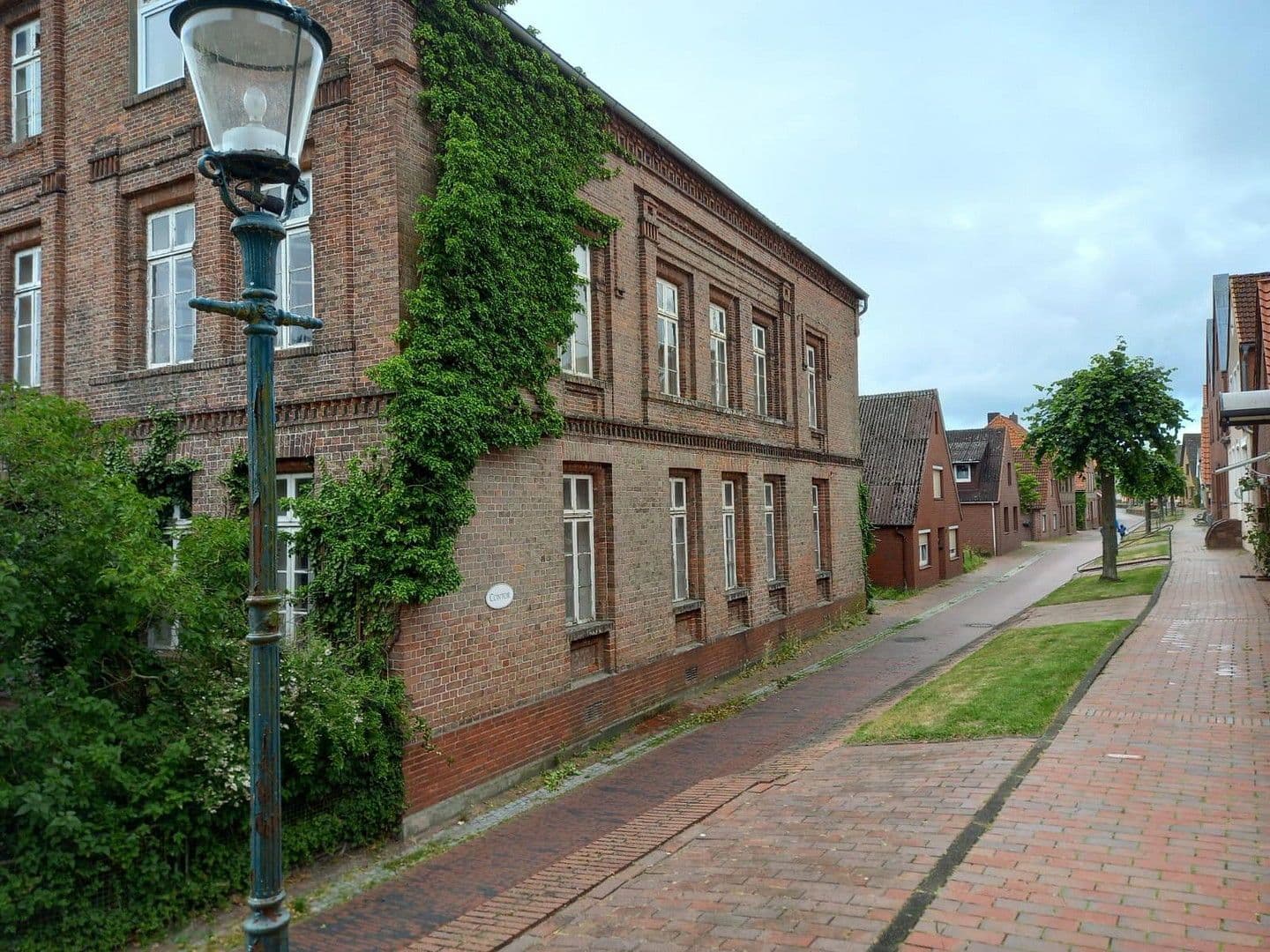 Prodej bytu 2+1 44 m², Schützenstraße 5, Neuhaus, Dolní Sasko Prodej bytu 2+1 44 m², Schützenstraße 5, Neuhaus, Dolní Sasko