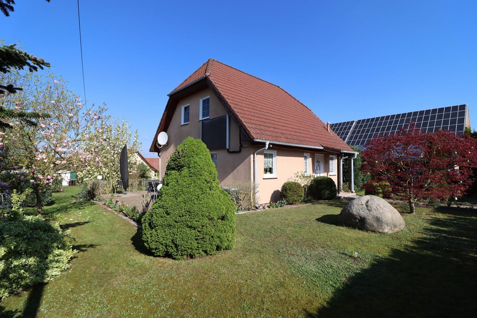 Prodej domu 104 m², pozemek 1.114 m², Oberuckersee, Braniborsko Prodej domu 104 m², pozemek 1.114 m², Oberuckersee, Braniborsko
