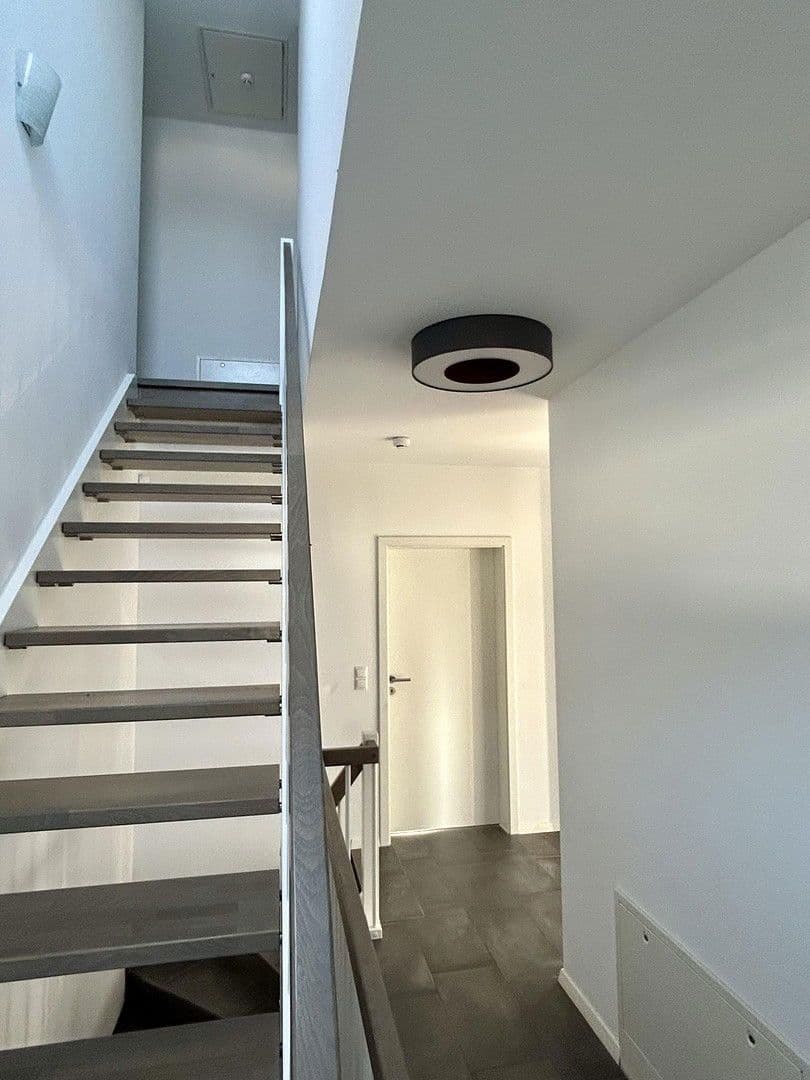 Prodej domu 150 m², pozemek 399 m², Kirchentellinsfurt, Bádensko-Württembersko Prodej domu 150 m², pozemek 399 m², Kirchentellinsfurt, Bádensko-Württembersko