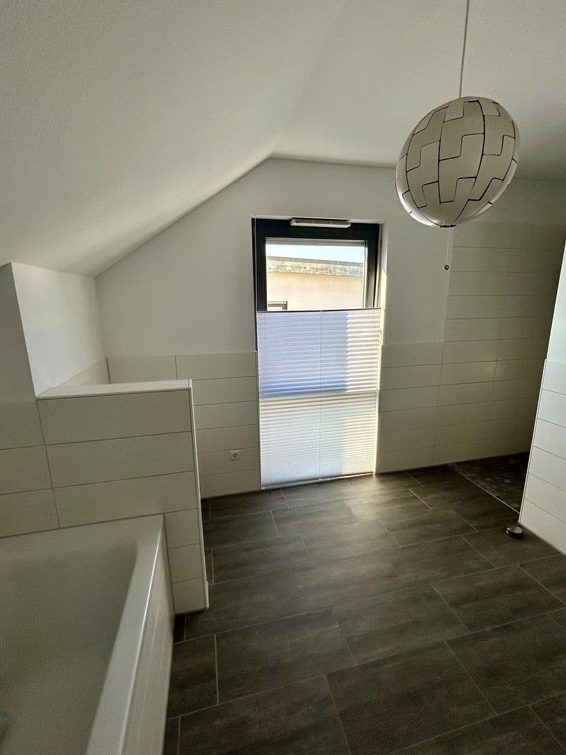 Prodej domu 150 m², pozemek 399 m², Kirchentellinsfurt, Bádensko-Württembersko Prodej domu 150 m², pozemek 399 m², Kirchentellinsfurt, Bádensko-Württembersko