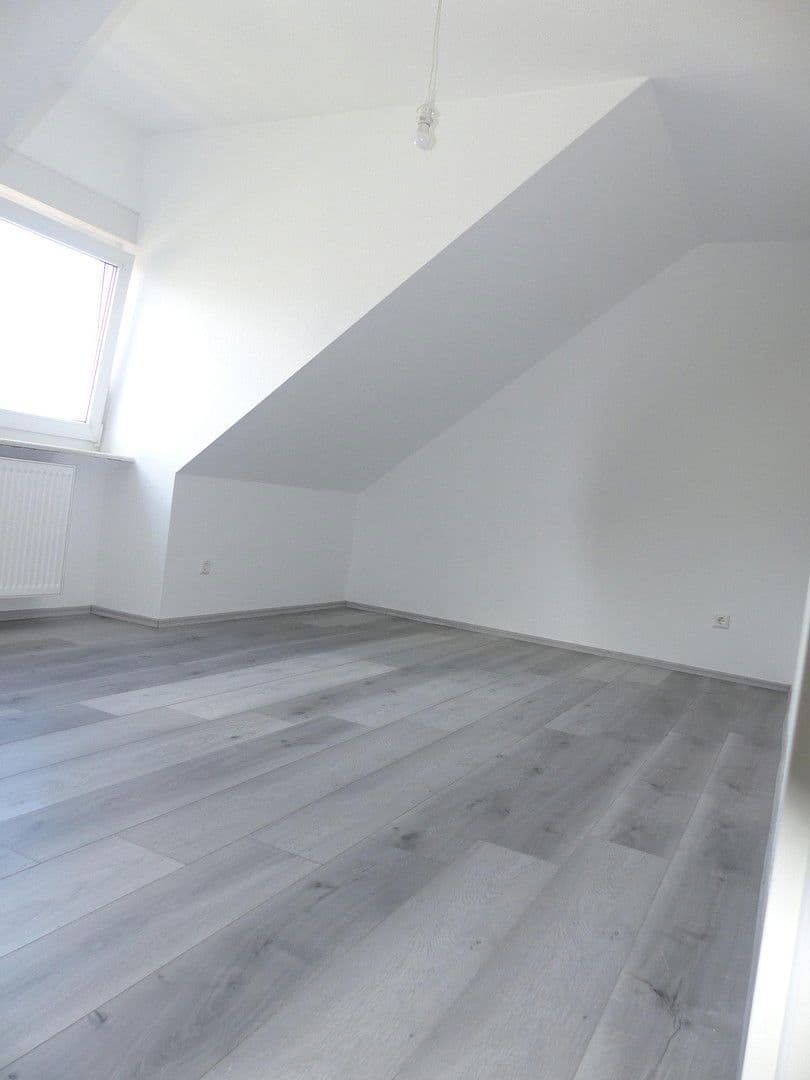 Prodej bytu 3+1 87 m², Waldstetterstraße 26, Balingen, Bádensko-Württembersko Prodej bytu 3+1 87 m², Waldstetterstraße 26, Balingen, Bádensko-Württembersko