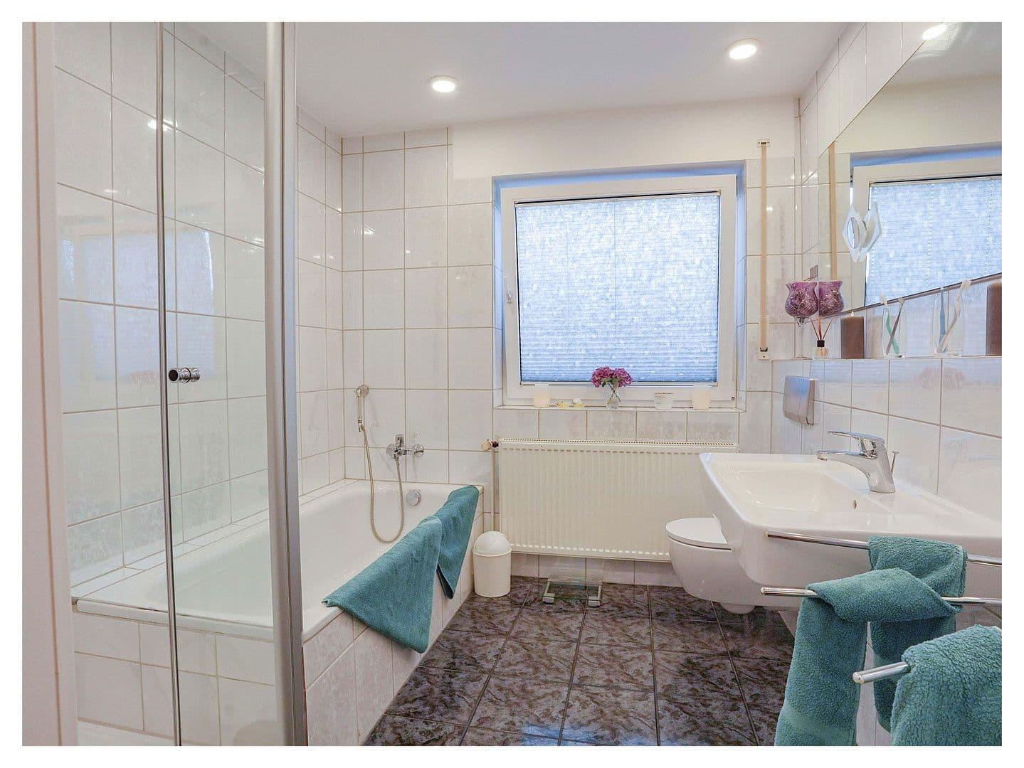 Prodej domu 110 m², pozemek 300 m², Melle, Dolní Sasko Prodej domu 110 m², pozemek 300 m², Melle, Dolní Sasko