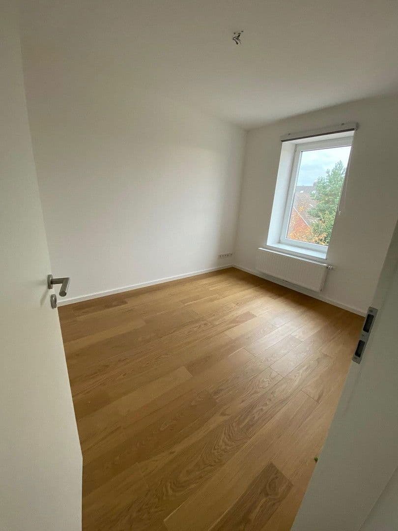 Pronájem bytu 3+1 91 m², Schumannstr. 15, Nienburg/Weser, Dolní Sasko Pronájem bytu 3+1 91 m², Schumannstr. 15, Nienburg/Weser, Dolní Sasko