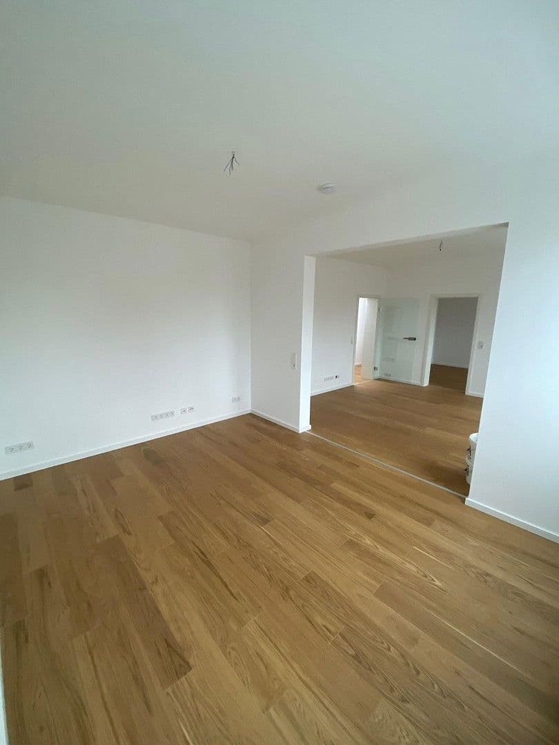 Pronájem bytu 3+1 91 m², Schumannstr. 15, Nienburg/Weser, Dolní Sasko Pronájem bytu 3+1 91 m², Schumannstr. 15, Nienburg/Weser, Dolní Sasko