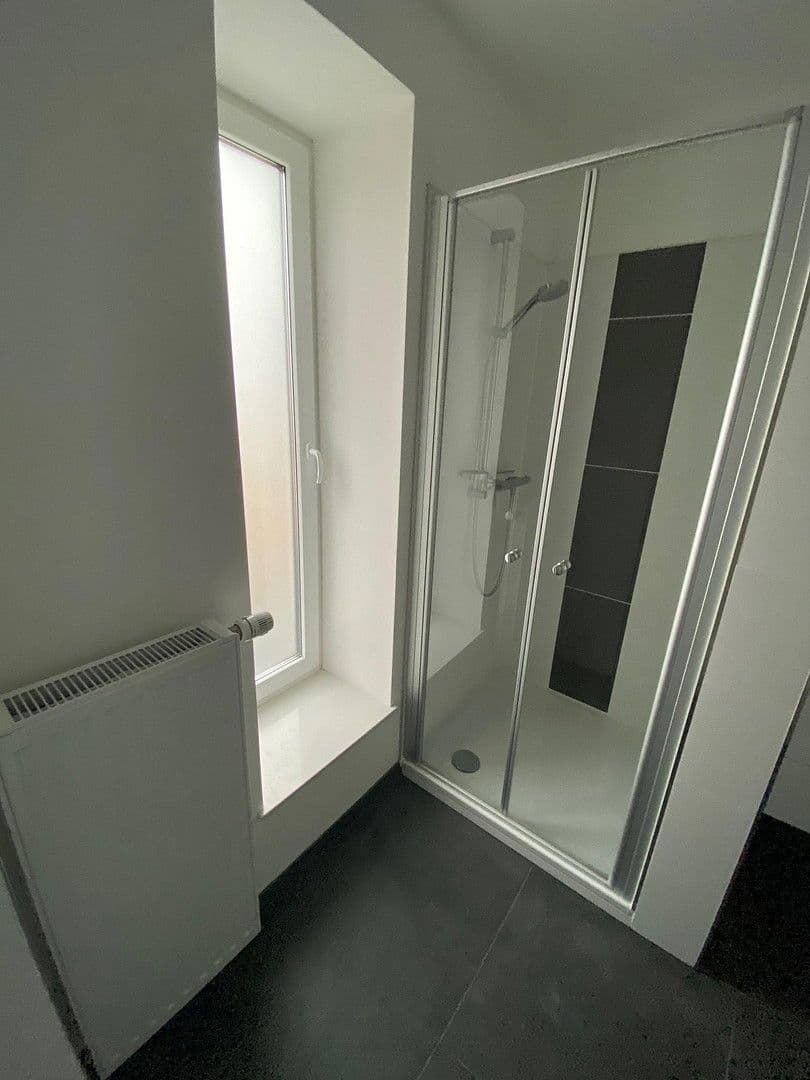 Pronájem bytu 3+1 91 m², Schumannstr. 15, Nienburg/Weser, Dolní Sasko Pronájem bytu 3+1 91 m², Schumannstr. 15, Nienburg/Weser, Dolní Sasko