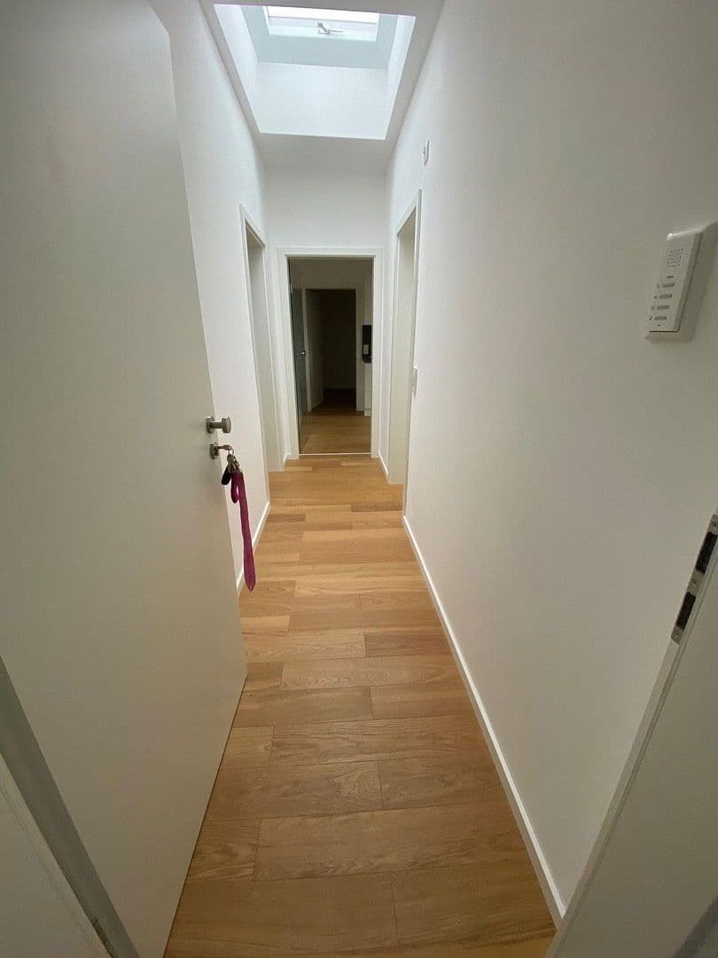 Pronájem bytu 3+1 91 m², Schumannstr. 15, Nienburg/Weser, Dolní Sasko Pronájem bytu 3+1 91 m², Schumannstr. 15, Nienburg/Weser, Dolní Sasko