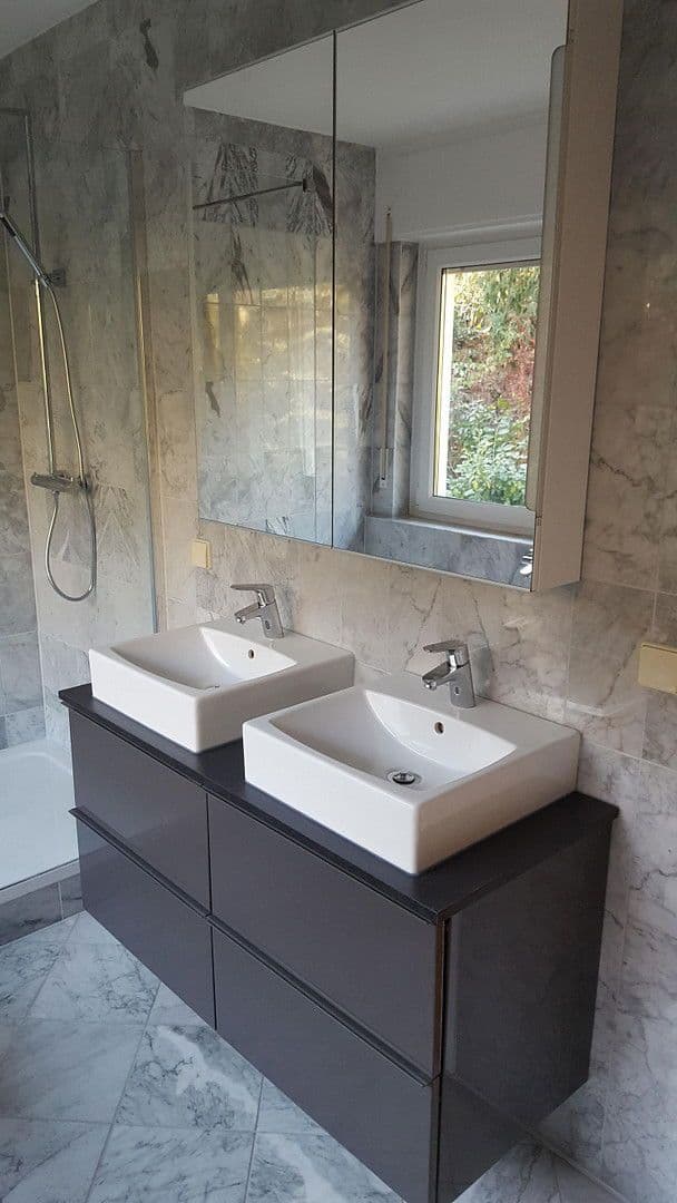 Pronájem bytu 2+1 99 m², Bad Herrenalb, Bádensko-Württembersko Pronájem bytu 2+1 99 m², Bad Herrenalb, Bádensko-Württembersko