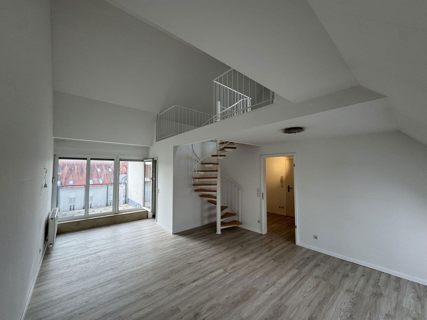 Pronájem bytu 2+1 67 m², Am Röthenbacher Landgraben 24, Nürnberg, Bavorsko Pronájem bytu 2+1 67 m², Am Röthenbacher Landgraben 24, Nürnberg, Bavorsko