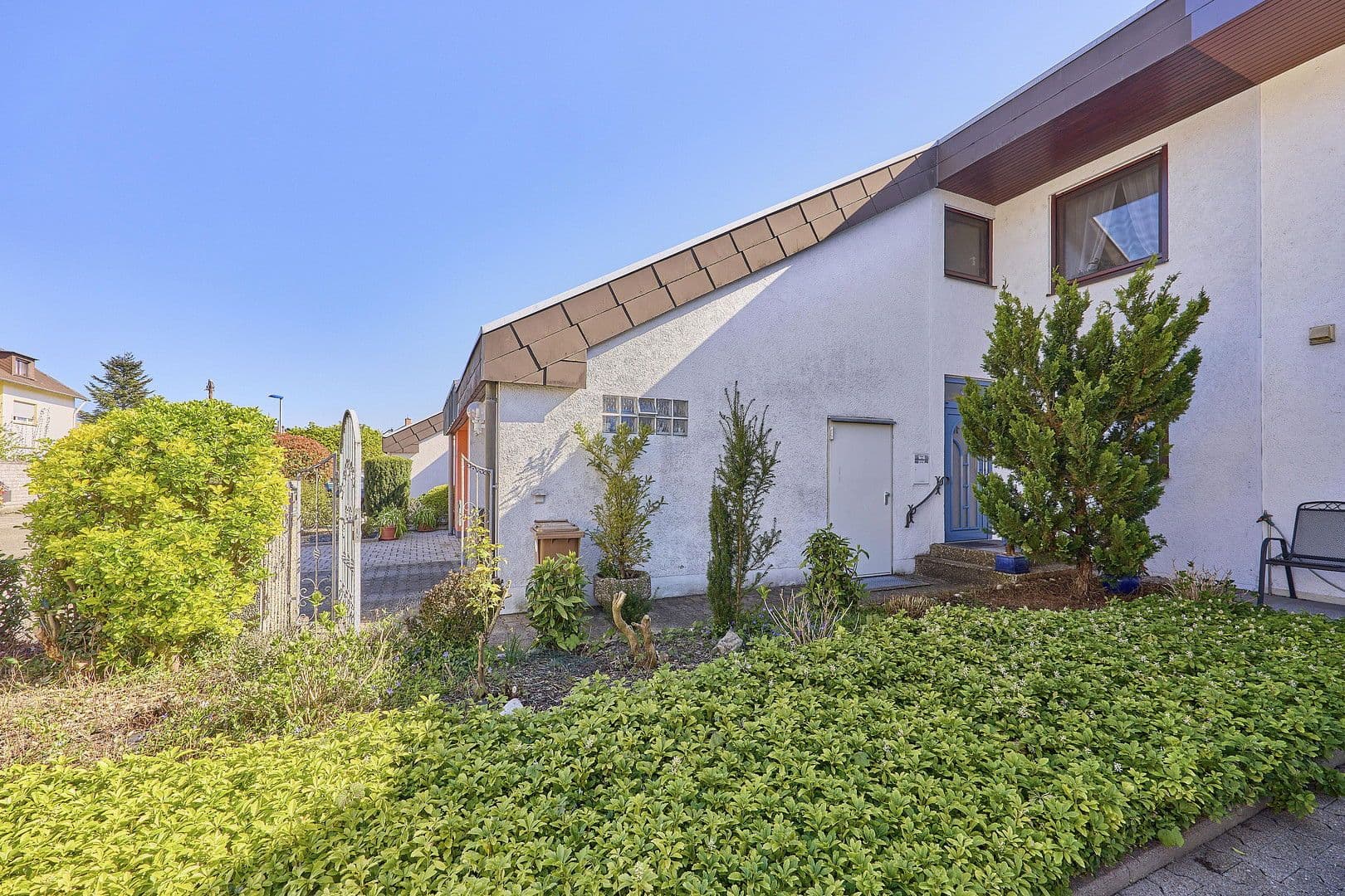 Prodej domu 182 m², pozemek 269 m², Durmersheim, Bádensko-Württembersko Prodej domu 182 m², pozemek 269 m², Durmersheim, Bádensko-Württembersko