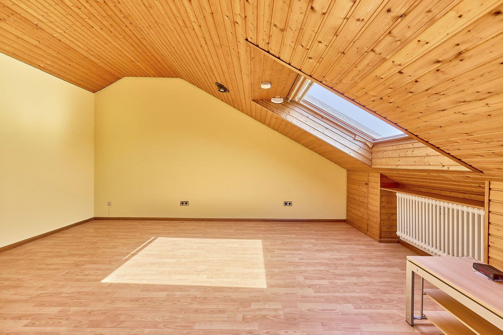 Prodej domu 182 m², pozemek 269 m², Durmersheim, Bádensko-Württembersko Prodej domu 182 m², pozemek 269 m², Durmersheim, Bádensko-Württembersko