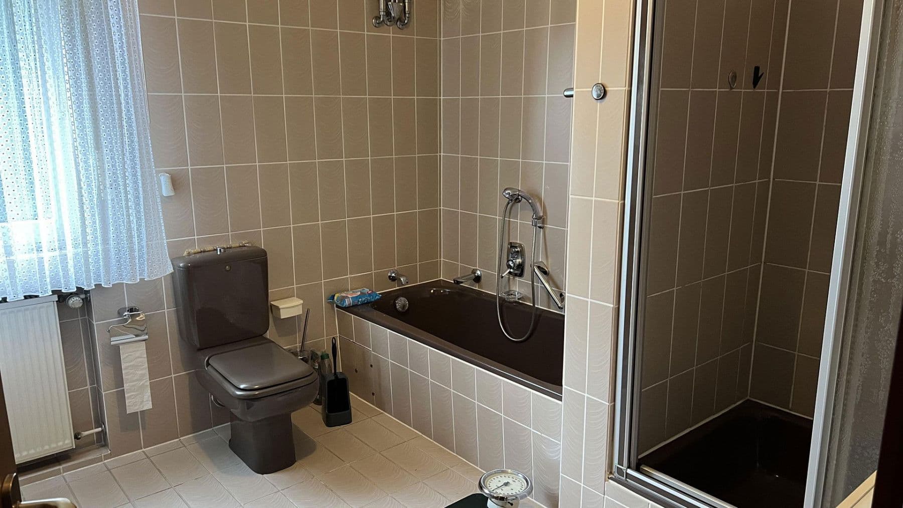 Pronájem domu 150 m², pozemek 360 m², Leichlingen, Severní Porýní-Vestfálsko Pronájem domu 150 m², pozemek 360 m², Leichlingen, Severní Porýní-Vestfálsko