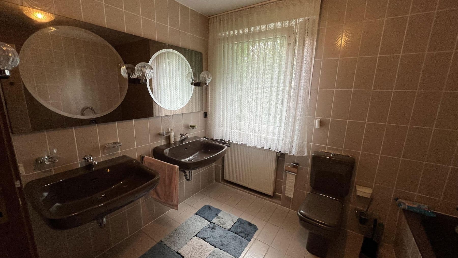 Pronájem domu 150 m², pozemek 360 m², Leichlingen, Severní Porýní-Vestfálsko Pronájem domu 150 m², pozemek 360 m², Leichlingen, Severní Porýní-Vestfálsko