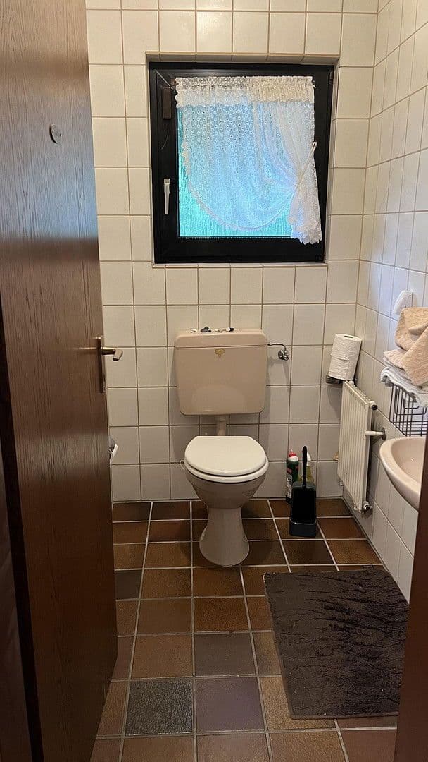 Pronájem domu 150 m², pozemek 360 m², Leichlingen, Severní Porýní-Vestfálsko Pronájem domu 150 m², pozemek 360 m², Leichlingen, Severní Porýní-Vestfálsko