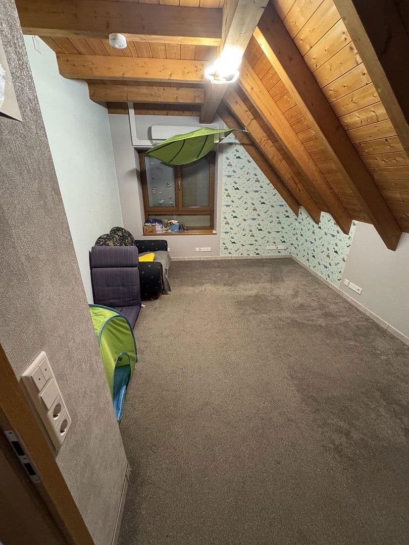 Prodej domu 182 m², pozemek 482 m², Volkach, Bavorsko Prodej domu 182 m², pozemek 482 m², Volkach, Bavorsko