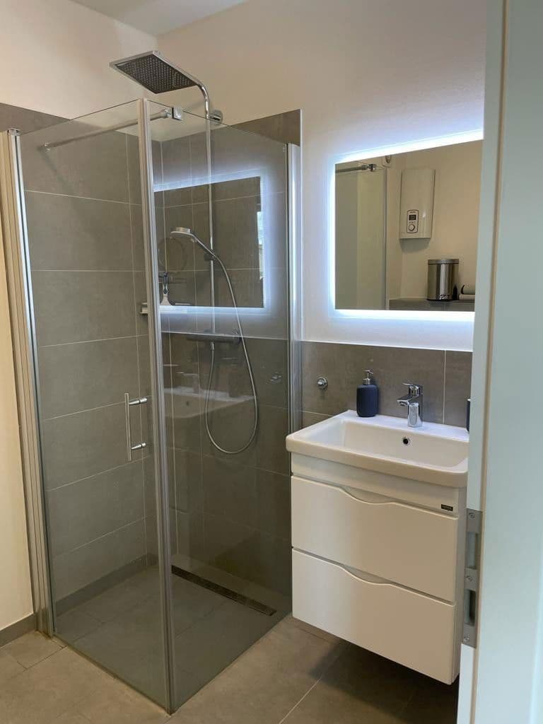 Pronájem bytu 1+1 37 m², Frankfurt am Main, Hessen Pronájem bytu 1+1 37 m², Frankfurt am Main, Hessen