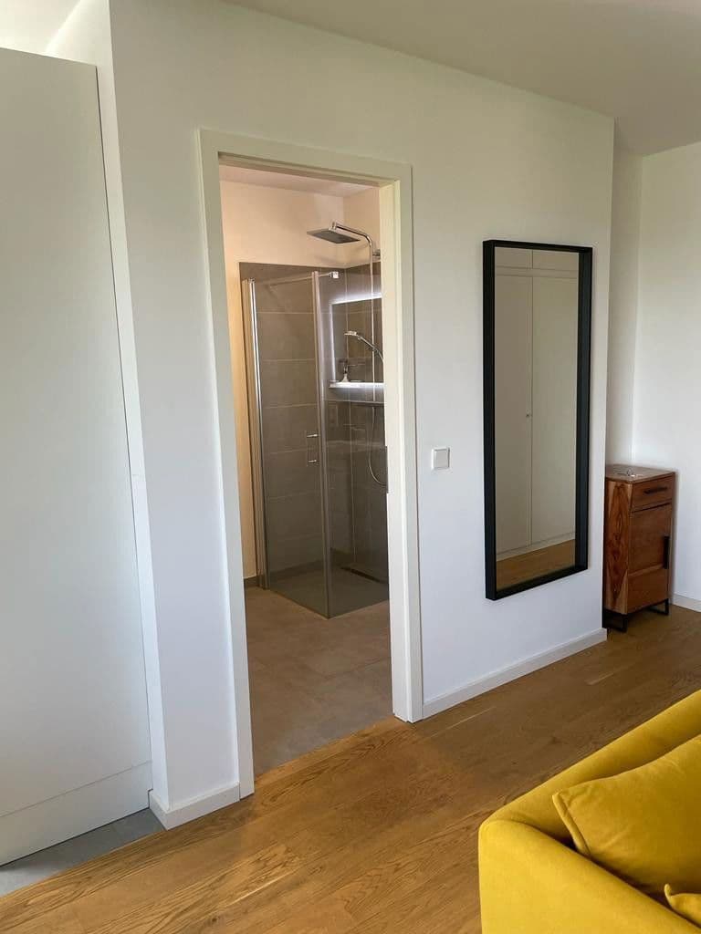 Pronájem bytu 1+1 37 m², Frankfurt am Main, Hessen Pronájem bytu 1+1 37 m², Frankfurt am Main, Hessen