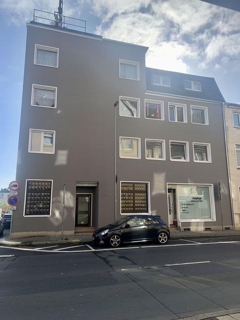 Pronájem nebytového prostoru 100 m², Langenberger Straße, Velbert, Severní Porýní-Vestfálsko Pronájem nebytového prostoru 100 m², Langenberger Straße, Velbert, Severní Porýní-Vestfálsko