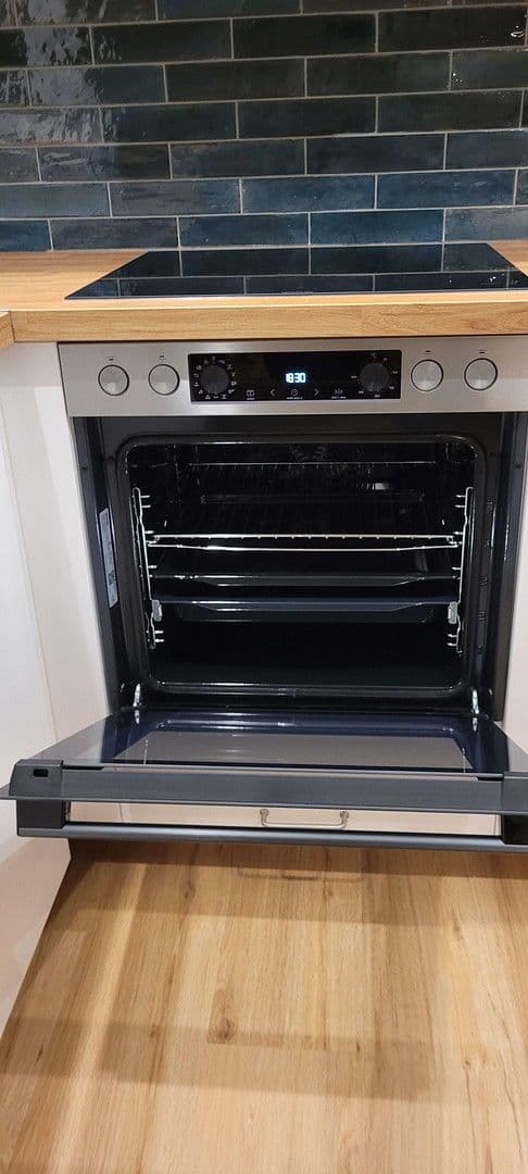 Pronájem bytu 1+1 34 m², Alt-Rudow 18A, Berlin, Berlín Pronájem bytu 1+1 34 m², Alt-Rudow 18A, Berlin, Berlín