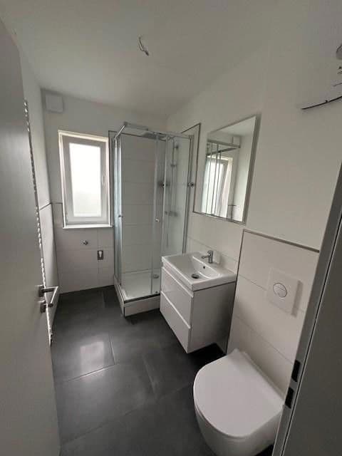 Pronájem bytu 3+1 69 m², Hirschberger Str. 3, Rehburg-Loccum, Dolní Sasko Pronájem bytu 3+1 69 m², Hirschberger Str. 3, Rehburg-Loccum, Dolní Sasko