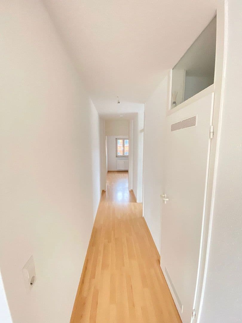 Pronájem bytu 4+kk 109 m², Lederstrasse 120, Reutlingen, Bádensko-Württembersko Pronájem bytu 4+kk 109 m², Lederstrasse 120, Reutlingen, Bádensko-Württembersko