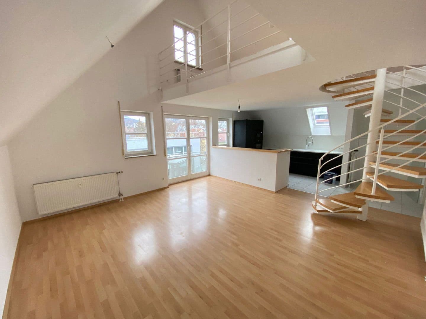 Pronájem bytu 4+kk 109 m², Lederstrasse 120, Reutlingen, Bádensko-Württembersko Pronájem bytu 4+kk 109 m², Lederstrasse 120, Reutlingen, Bádensko-Württembersko