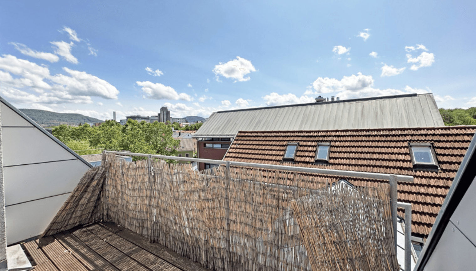 Pronájem bytu 4+kk 109 m², Lederstrasse 120, Reutlingen, Bádensko-Württembersko Pronájem bytu 4+kk 109 m², Lederstrasse 120, Reutlingen, Bádensko-Württembersko