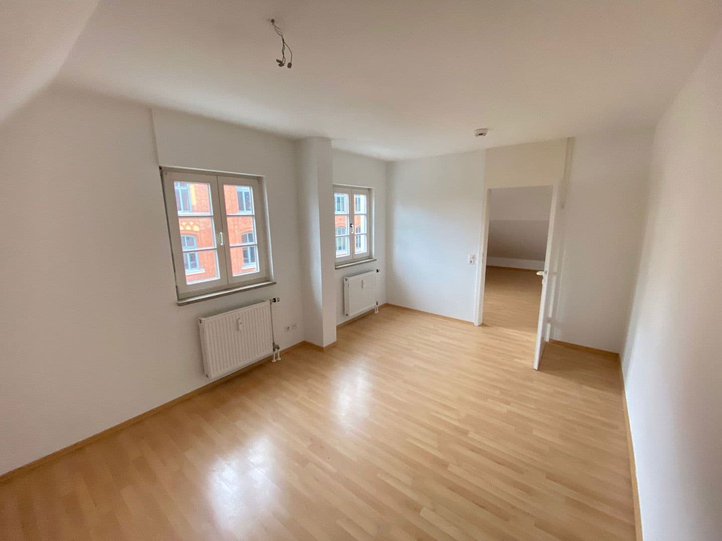 Pronájem bytu 4+kk 109 m², Lederstrasse 120, Reutlingen, Bádensko-Württembersko Pronájem bytu 4+kk 109 m², Lederstrasse 120, Reutlingen, Bádensko-Württembersko