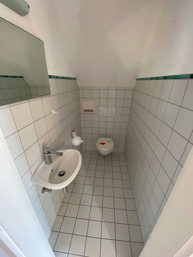 Pronájem bytu 4+kk 109 m², Lederstrasse 120, Reutlingen, Bádensko-Württembersko Pronájem bytu 4+kk 109 m², Lederstrasse 120, Reutlingen, Bádensko-Württembersko