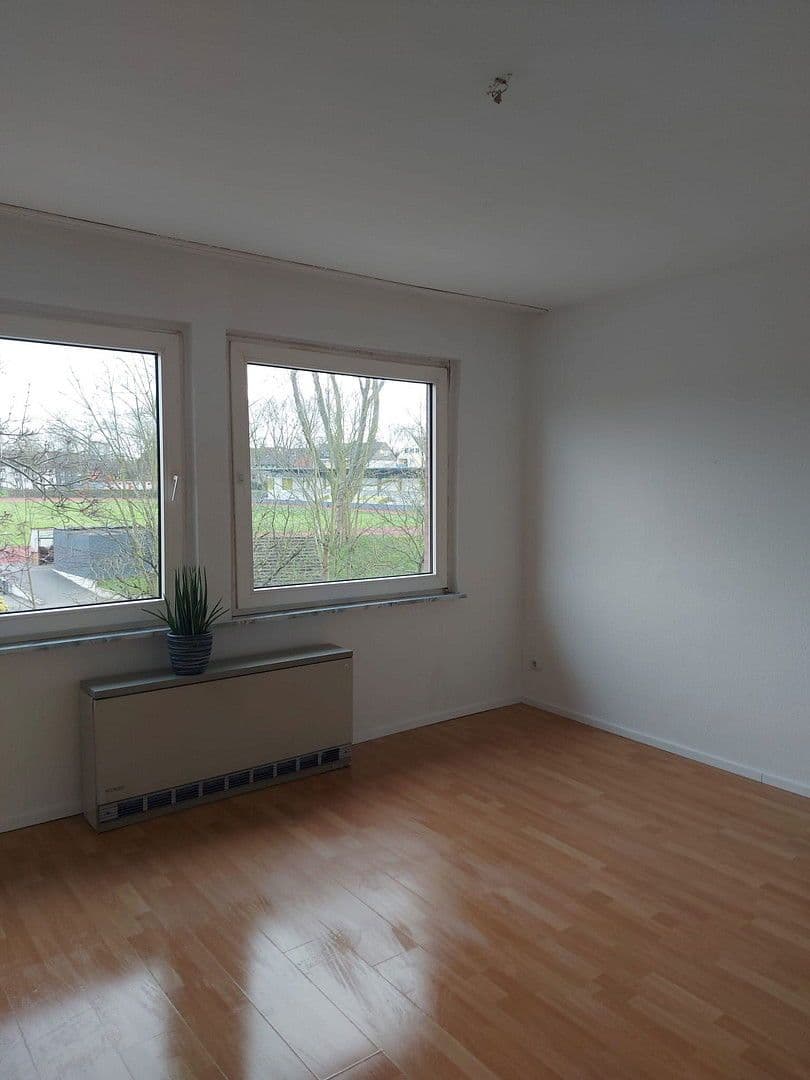 Pronájem bytu 2+1 44 m², Hövelstraße 28, Essen, Deutschland, Essen, Severní Porýní-Vestfálsko Pronájem bytu 2+1 44 m², Hövelstraße 28, Essen, Deutschland, Essen, Severní Porýní-Vestfálsko