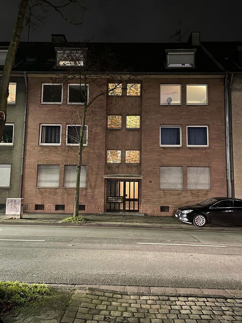 Pronájem bytu 2+1 44 m², Hövelstraße 28, Essen, Deutschland, Essen, Severní Porýní-Vestfálsko Pronájem bytu 2+1 44 m², Hövelstraße 28, Essen, Deutschland, Essen, Severní Porýní-Vestfálsko