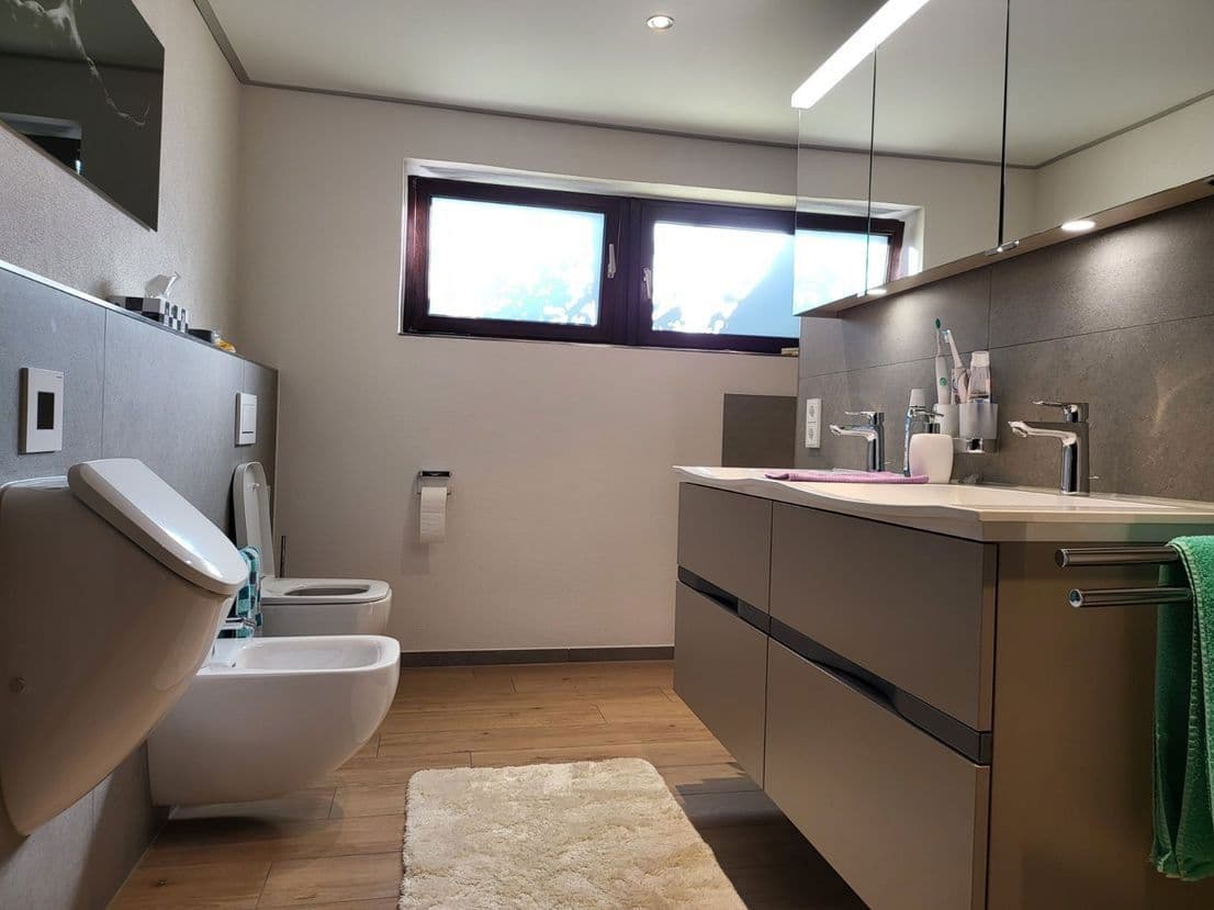 Prodej domu 370 m², pozemek 910 m², Buttenwiesen, Bavorsko Prodej domu 370 m², pozemek 910 m², Buttenwiesen, Bavorsko